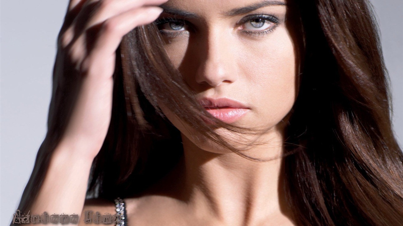 Adriana Lima #038 - 1366x768 Wallpapers Pictures Photos Images