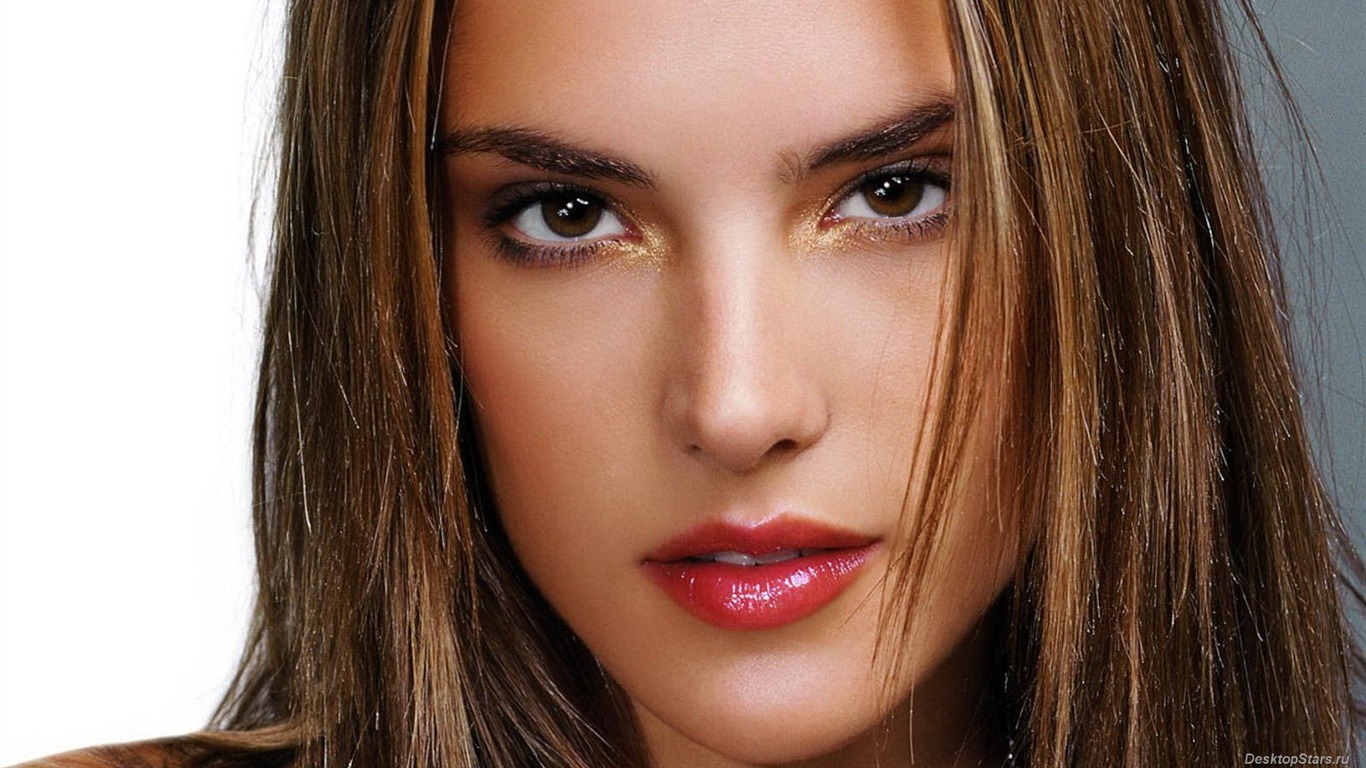 Alessandra Ambrosio #017 - 1366x768 Wallpapers Pictures Photos Images