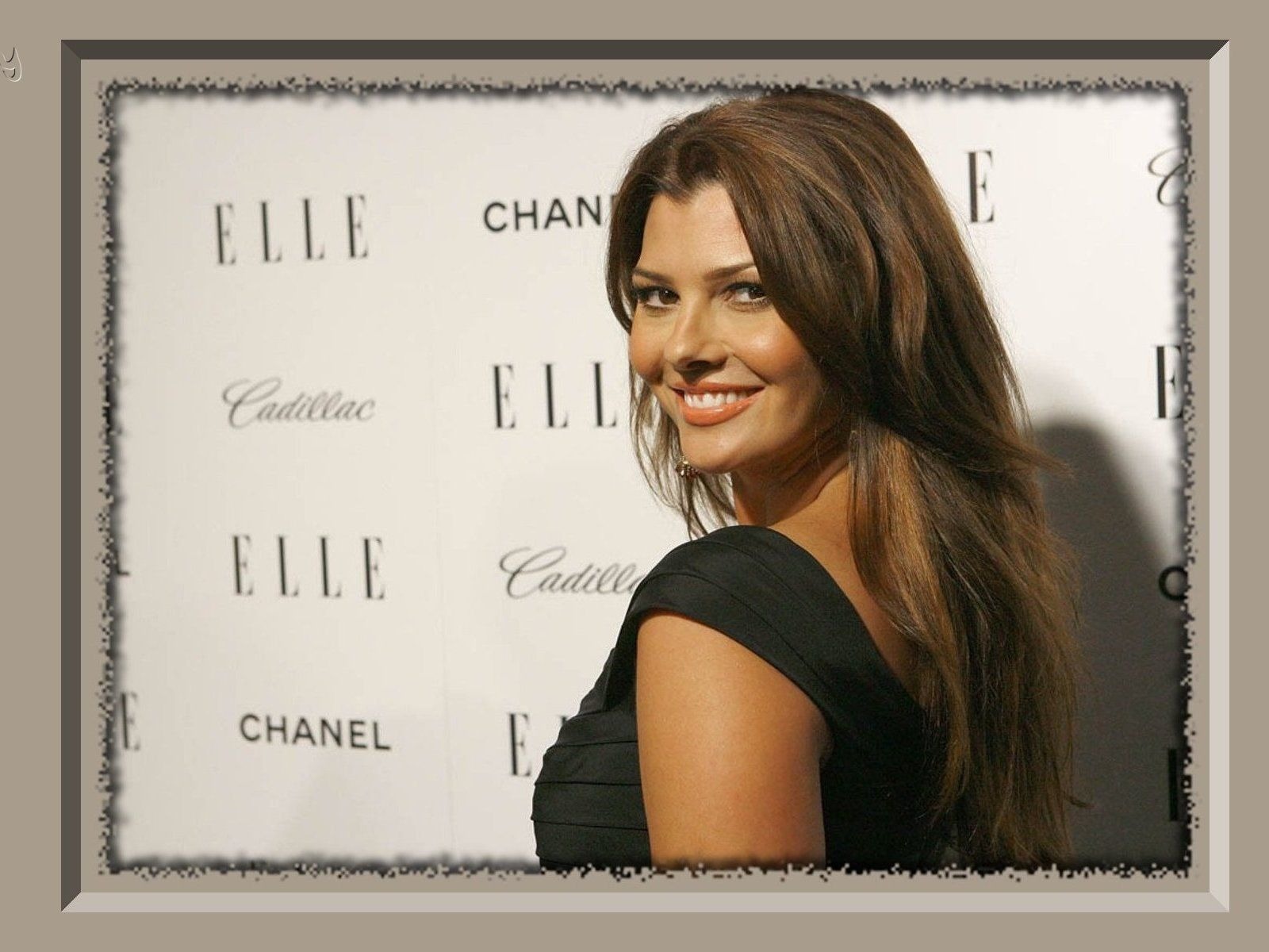 Ali Landry #011 - 1600x1200 Wallpapers Pictures Photos Images