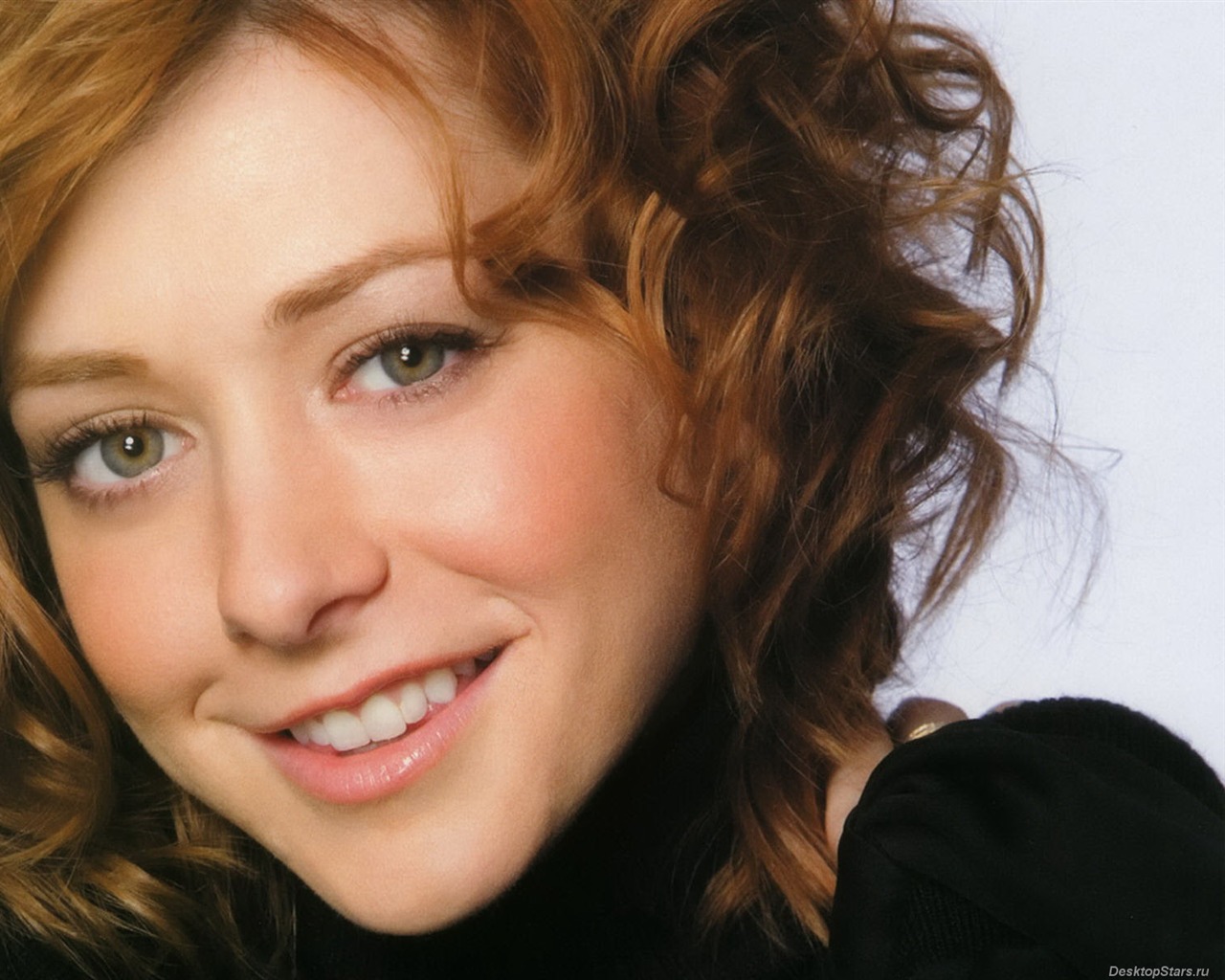 Alyson Hannigan #021 - 1280x1024 Wallpapers Pictures Photos Images