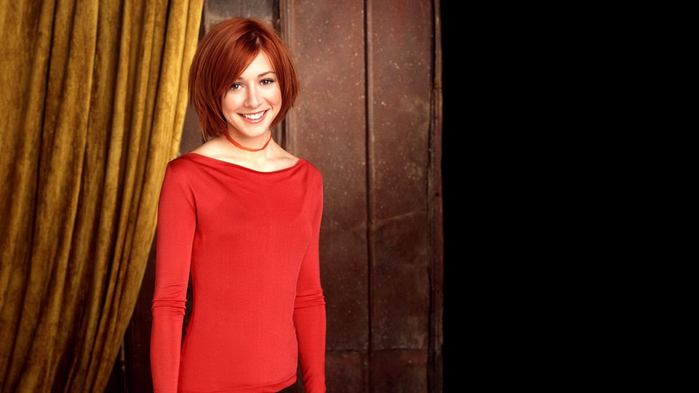 Alyson Hannigan #017 - 1366x768 Wallpapers Pictures Photos Images
