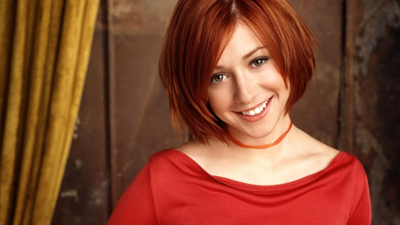 Alyson Hannigan #018 - 1366x768 Wallpapers Pictures Photos Images