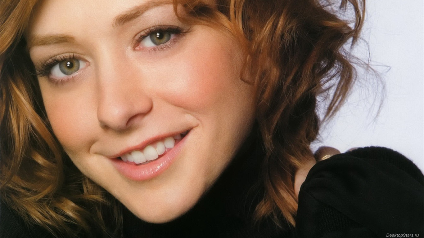 Alyson Hannigan #021 - 1366x768 Wallpapers Pictures Photos Images