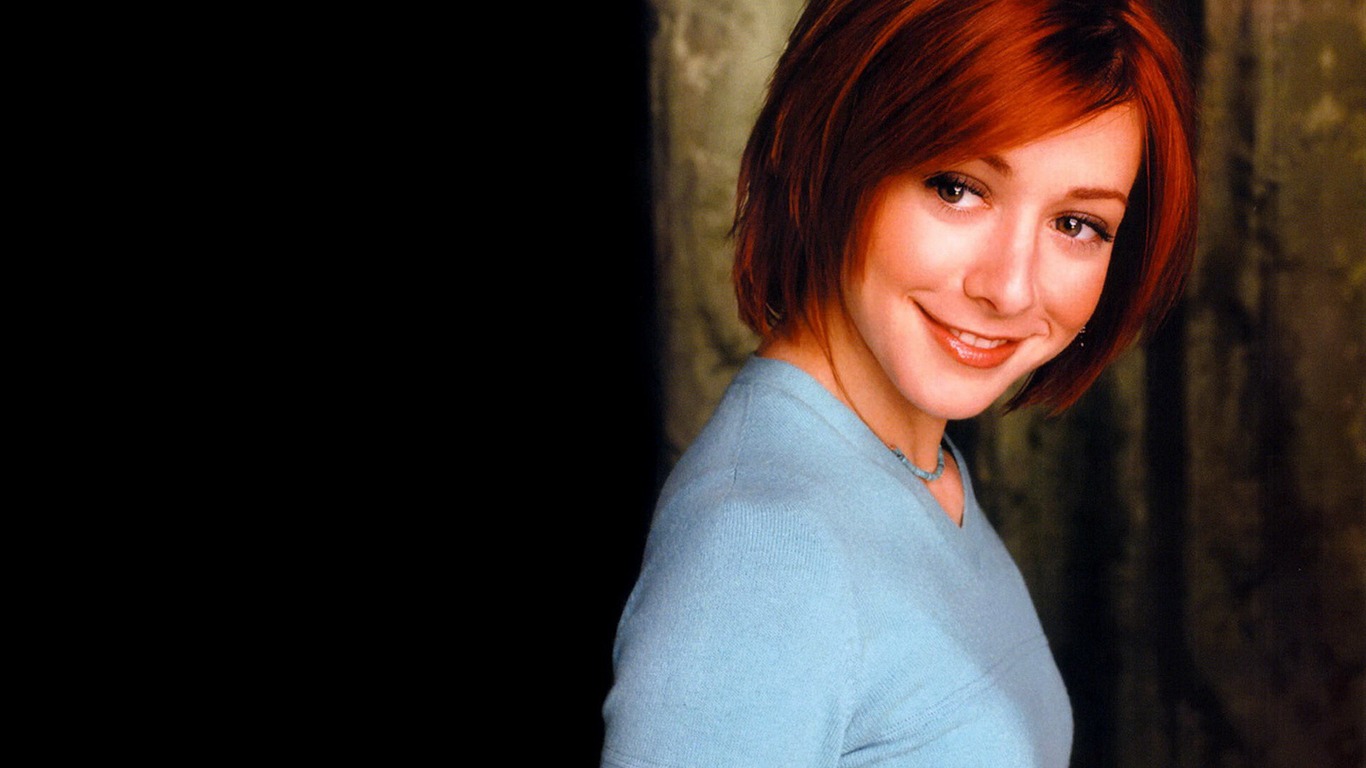 Alyson Hannigan #024 - 1366x768 Wallpapers Pictures Photos Images