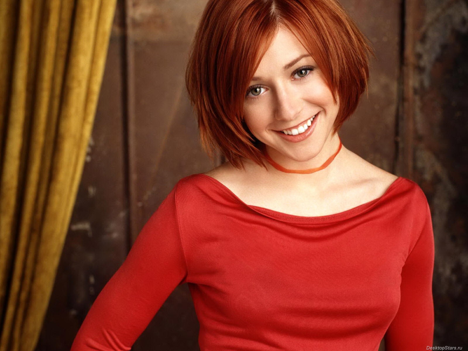 Alyson Hannigan #018 - 1600x1200 Wallpapers Pictures Photos Images