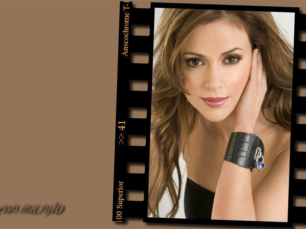 Alyssa Milano #045 - 1024x768 Wallpapers Pictures Photos Images