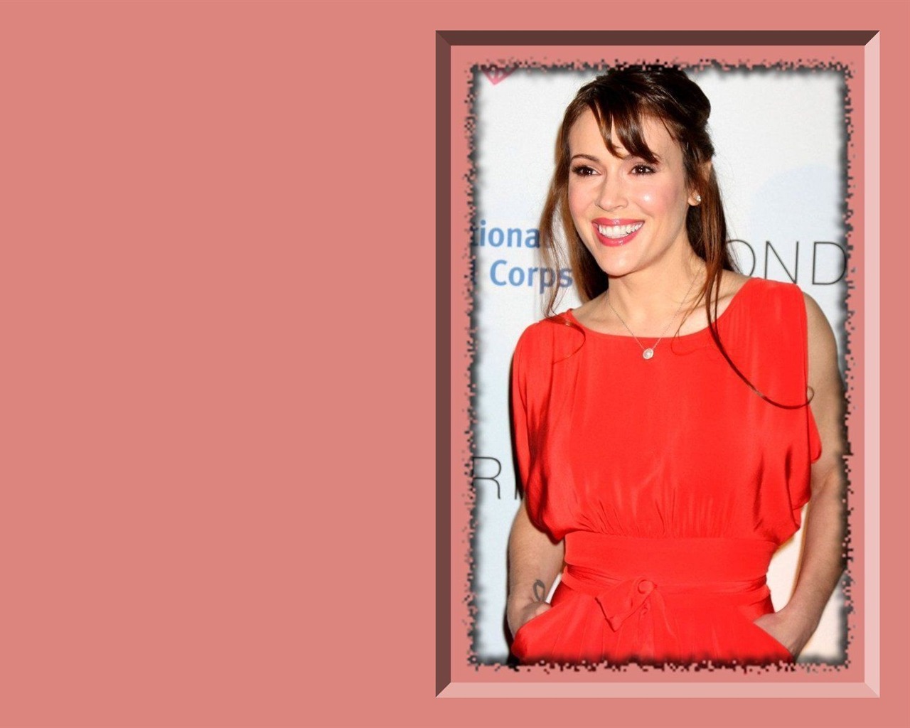 Alyssa Milano #042 - 1280x1024 Wallpapers Pictures Photos Images