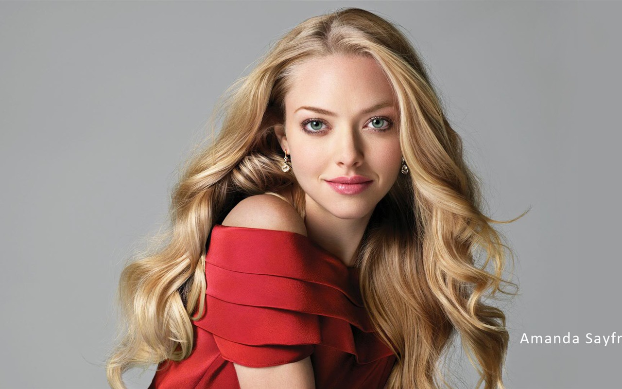 Amanda Seyfried #001 - 1280x800 Wallpapers Pictures Photos Images