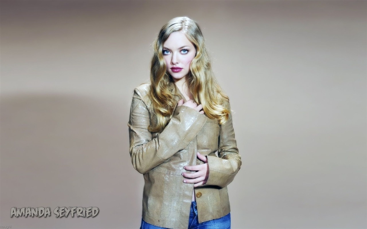 Amanda Seyfried #006 - 1280x800 Wallpapers Pictures Photos Images
