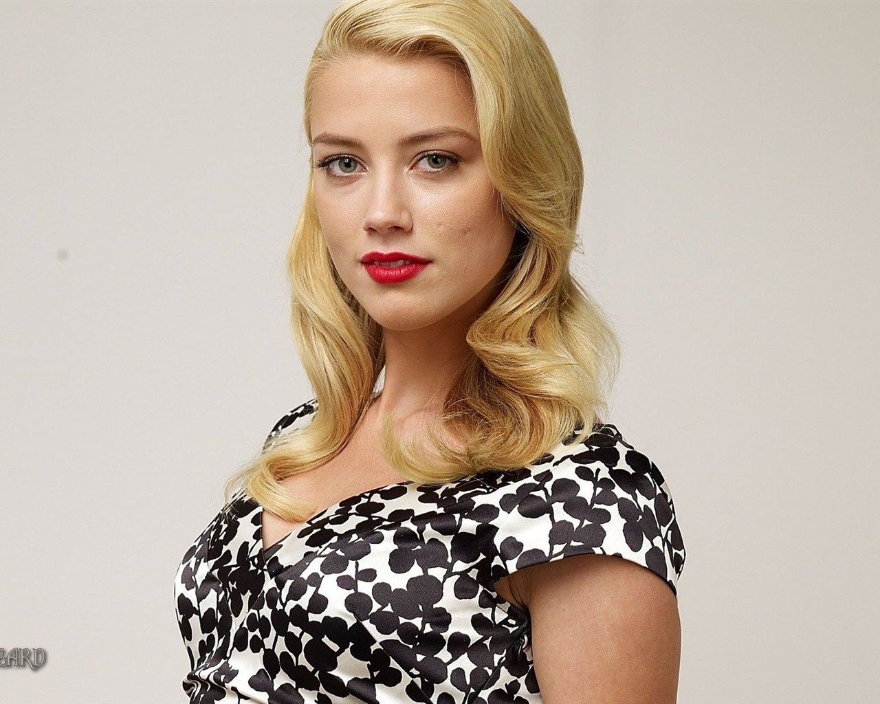 Amber Heard #007 - 1280x1024 Wallpapers Pictures Photos Images