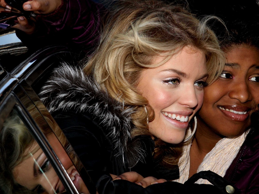 AnnaLynne McCord #009 - 1024x768 Wallpapers Pictures Photos Images
