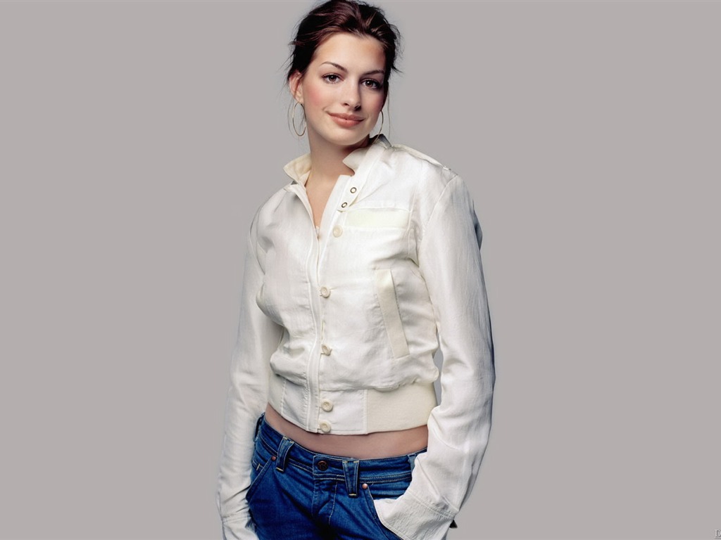 Anne Hathaway #015 - 1024x768 Wallpapers Pictures Photos Images