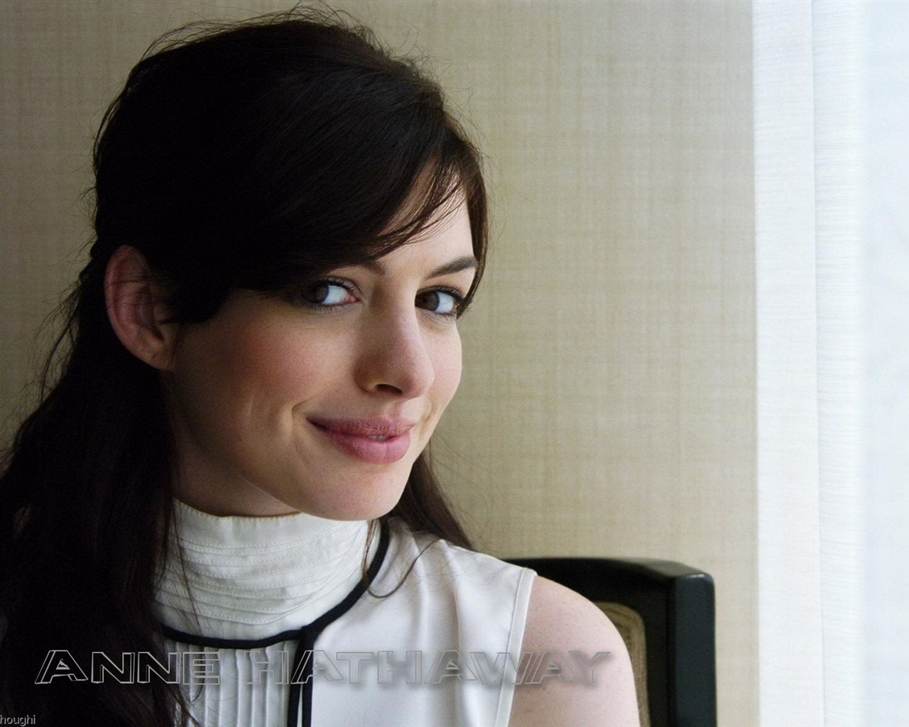Anne Hathaway #040 - 1280x1024 Wallpapers Pictures Photos Images