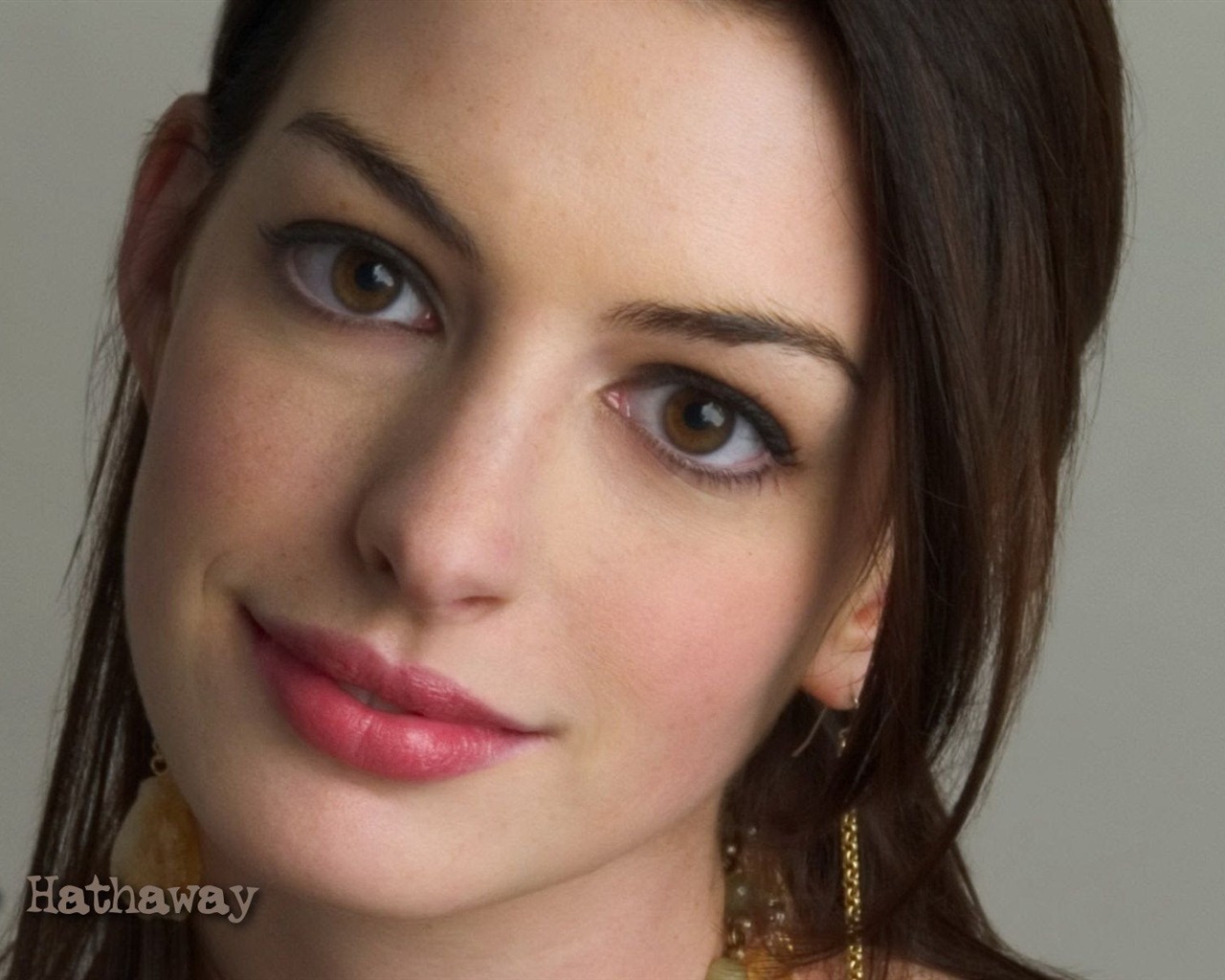 Anne Hathaway #042 - 1280x1024 Wallpapers Pictures Photos Images