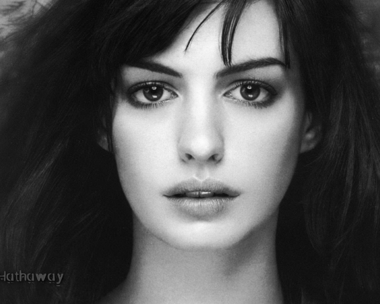 Anne Hathaway #045 - 1280x1024 Wallpapers Pictures Photos Images