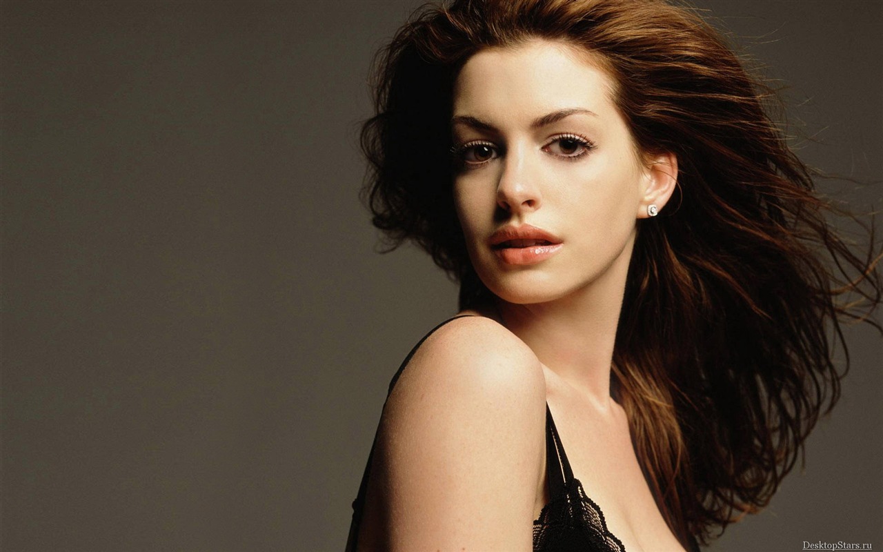 Anne Hathaway #017 - 1280x800 Wallpapers Pictures Photos Images