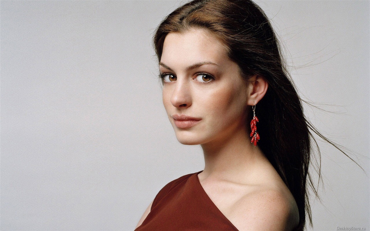 Anne Hathaway #018 - 1280x800 Wallpapers Pictures Photos Images