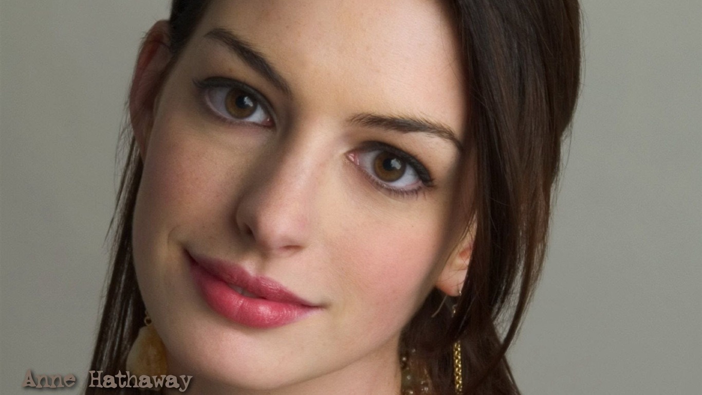 Anne Hathaway #042 - 1366x768 Wallpapers Pictures Photos Images