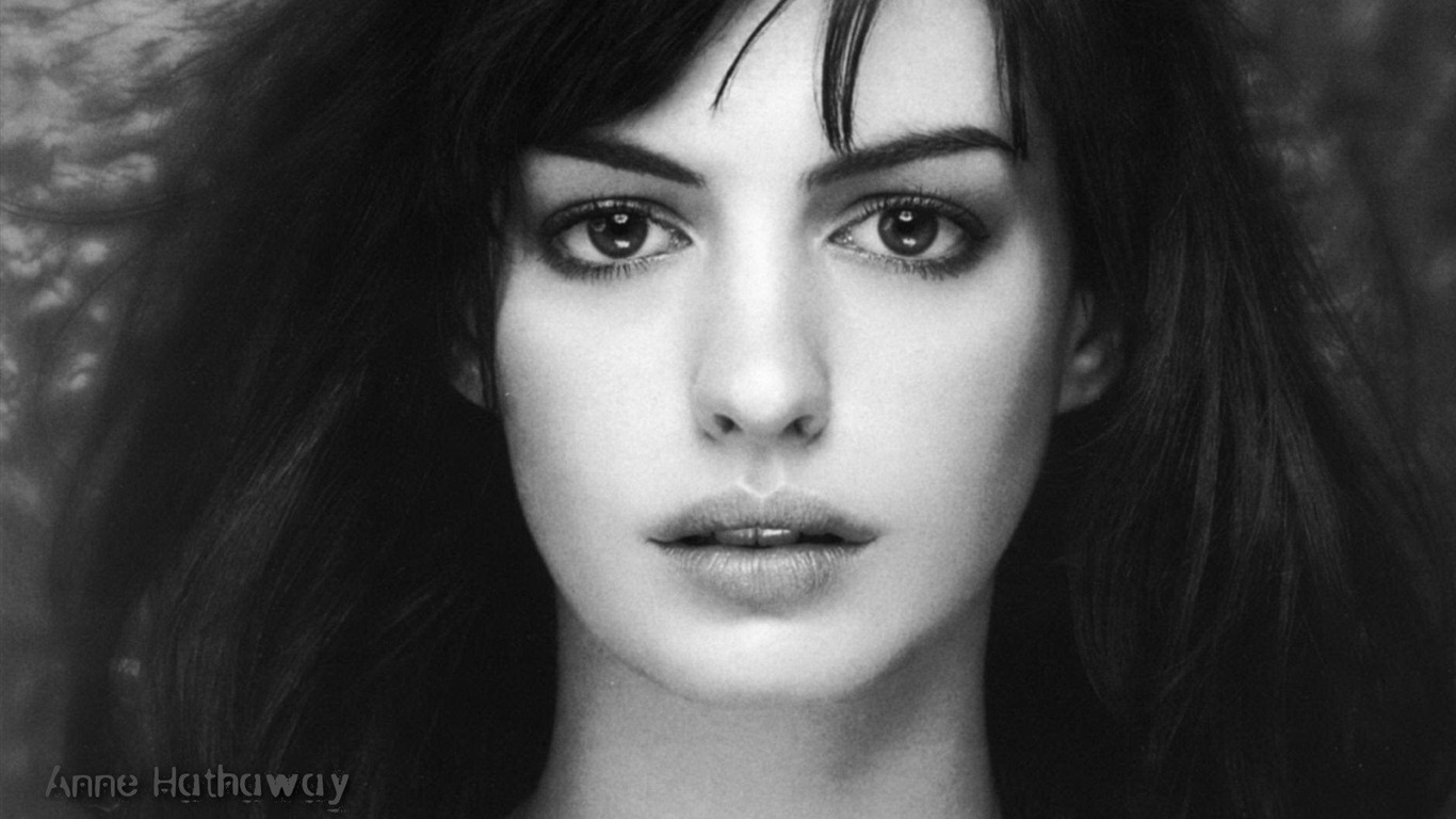 Anne Hathaway #045 - 1366x768 Wallpapers Pictures Photos Images