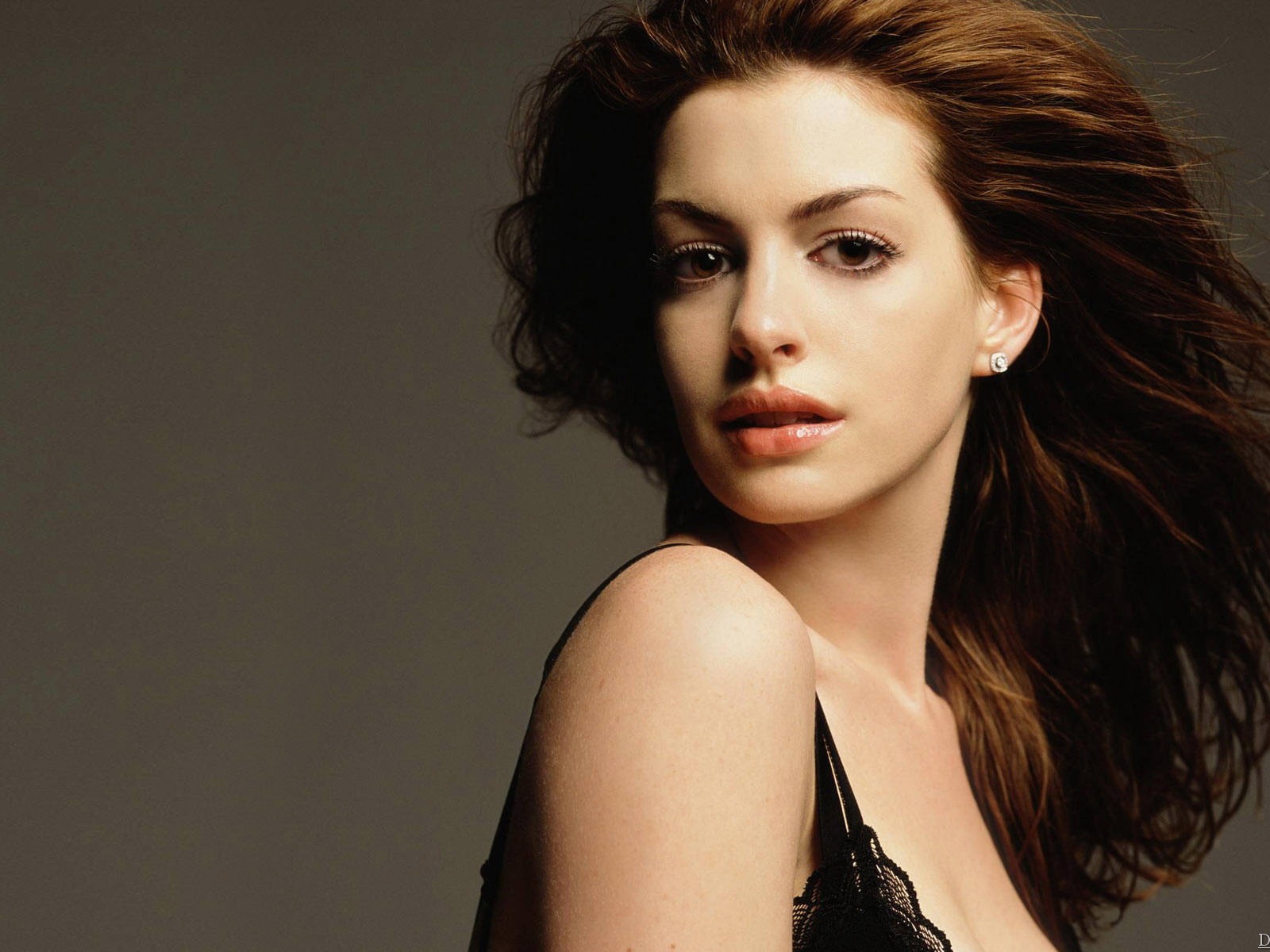 Anne Hathaway #017 - 1600x1200 Wallpapers Pictures Photos Images