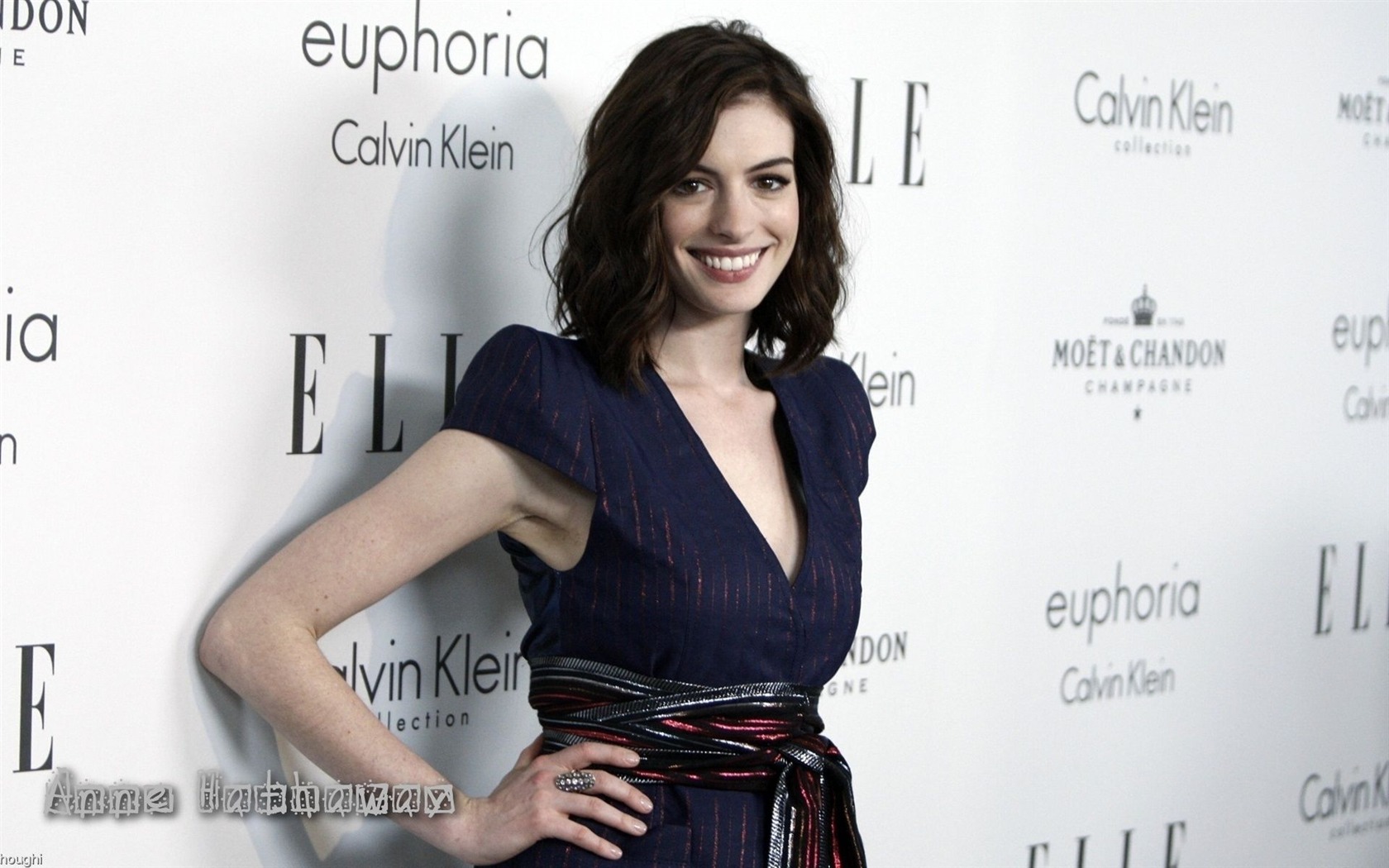 Anne Hathaway #036 - 1680x1050 Wallpapers Pictures Photos Images