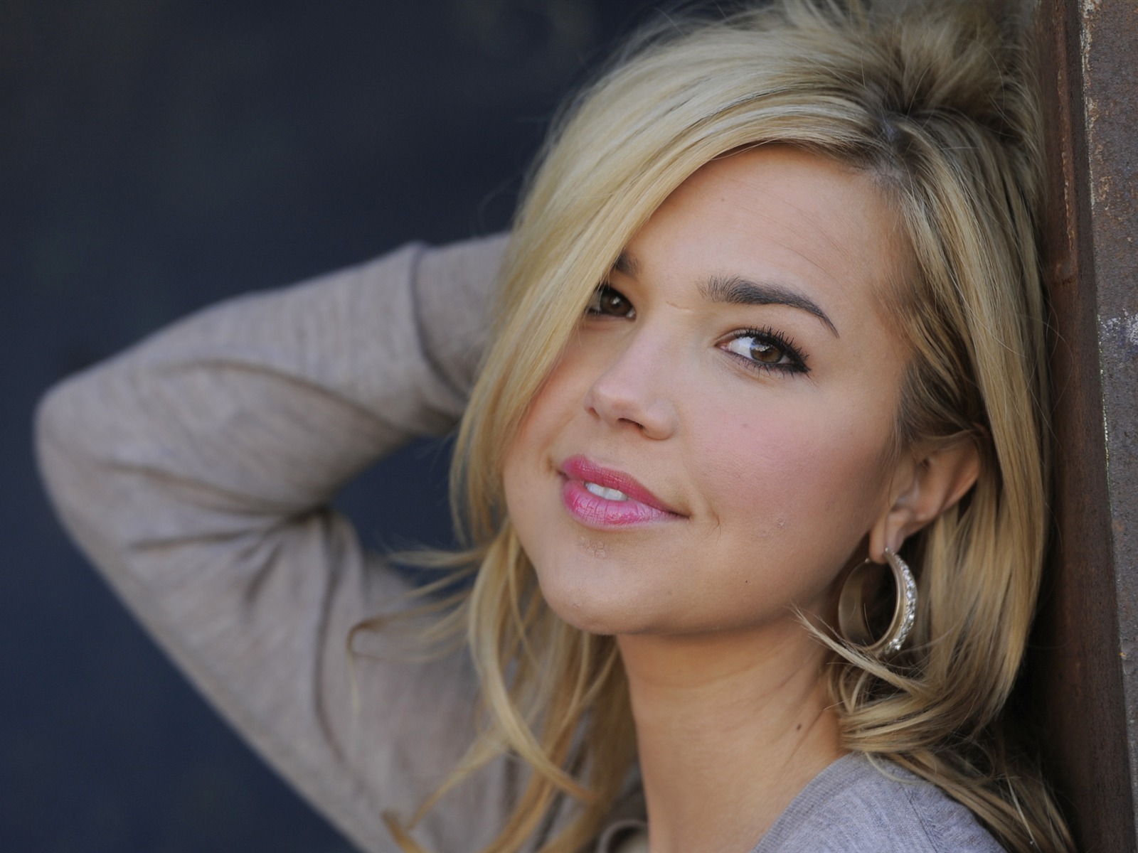 Arielle Kebbel #003 - 1600x1200 Wallpapers Pictures Photos Images