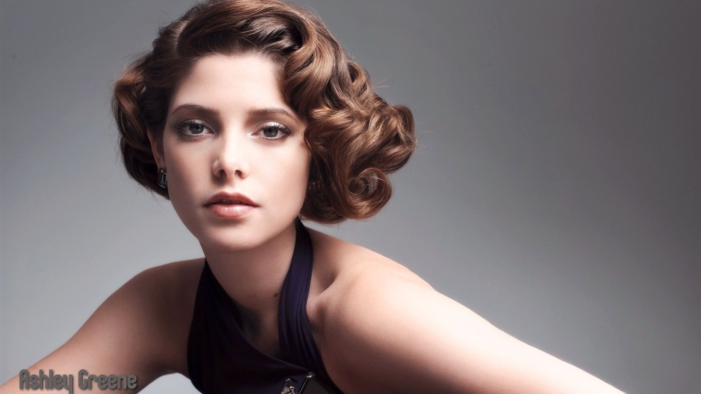 Ashley Greene #001 - 1366x768 Wallpapers Pictures Photos Images