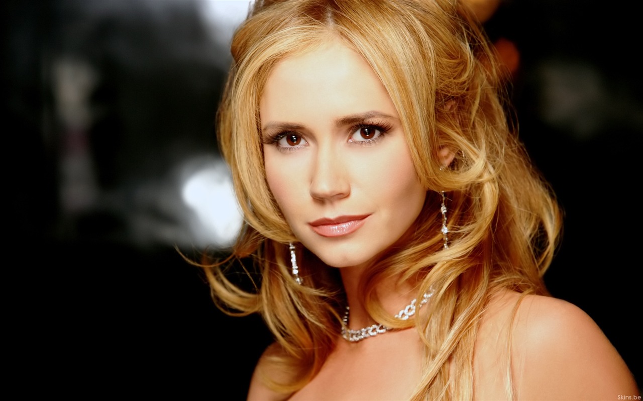 Ashley Jones #001 - 1280x800 Wallpapers Pictures Photos Images