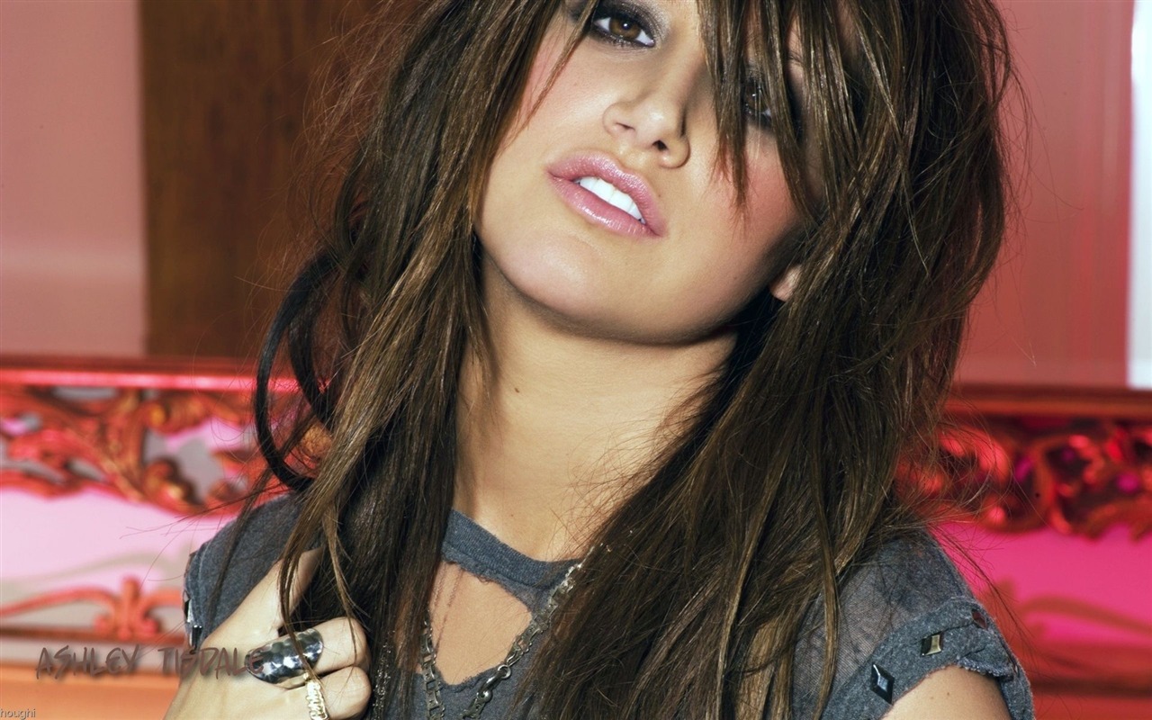 Ashley Tisdale #045 - 1280x800 Wallpapers Pictures Photos Images