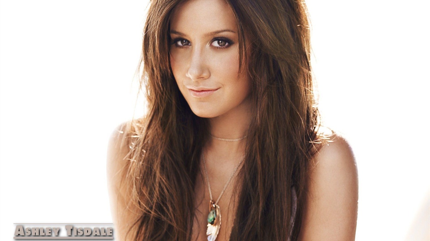 Ashley Tisdale #002 - 1366x768 Wallpapers Pictures Photos Images