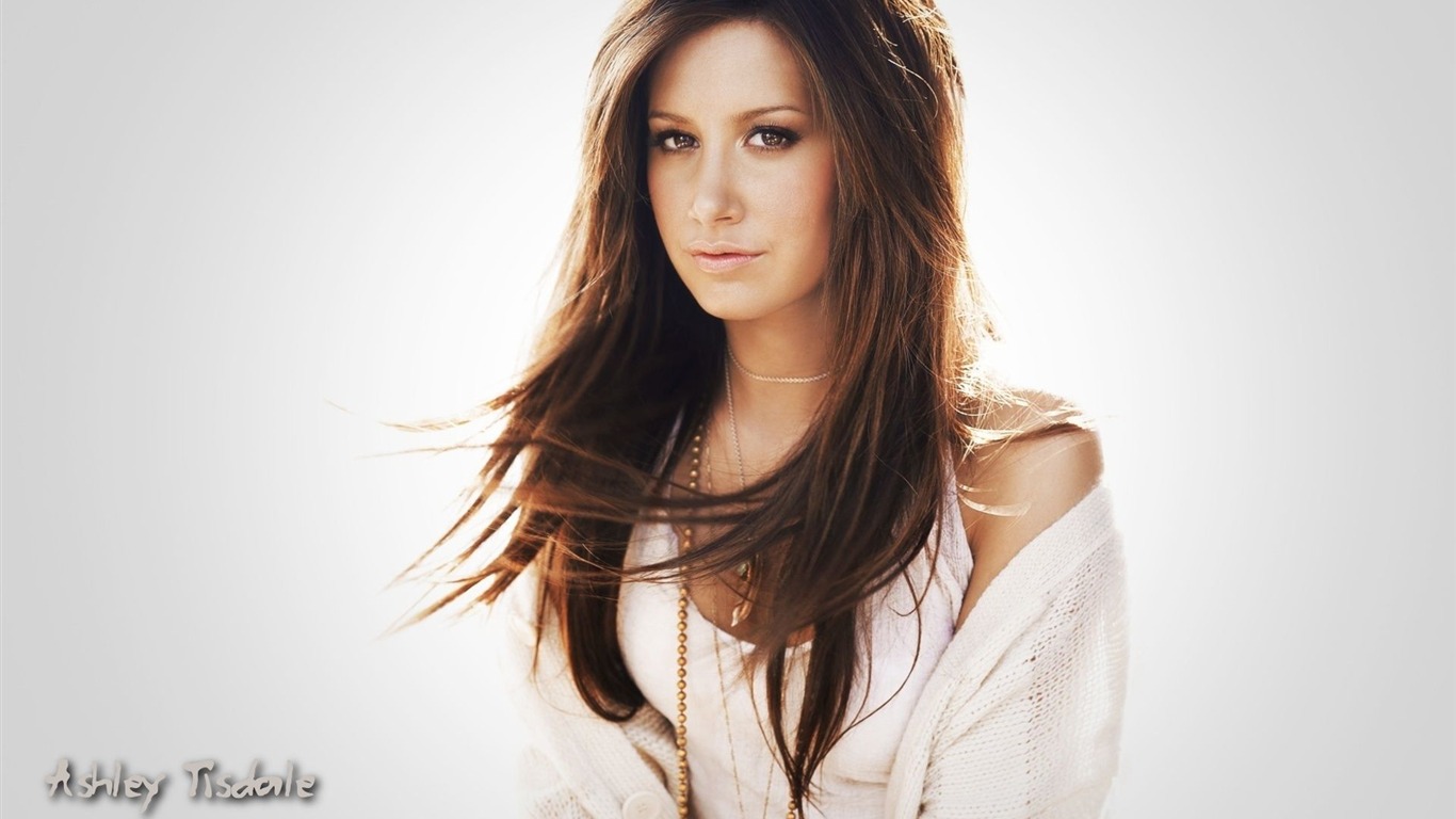 Ashley Tisdale #077 - 1366x768 Wallpapers Pictures Photos Images