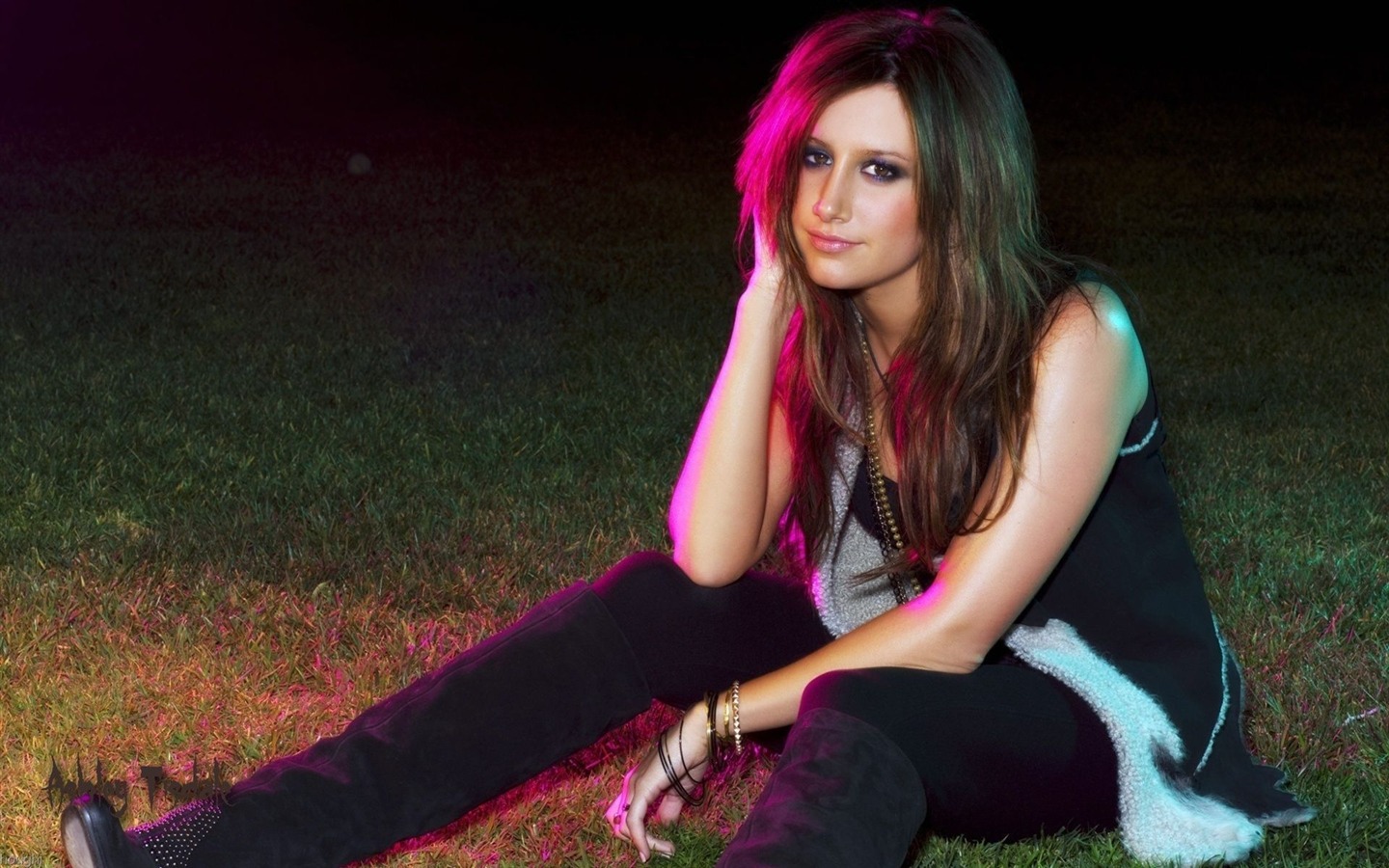 Ashley Tisdale #023 - 1440x900 Wallpapers Pictures Photos Images