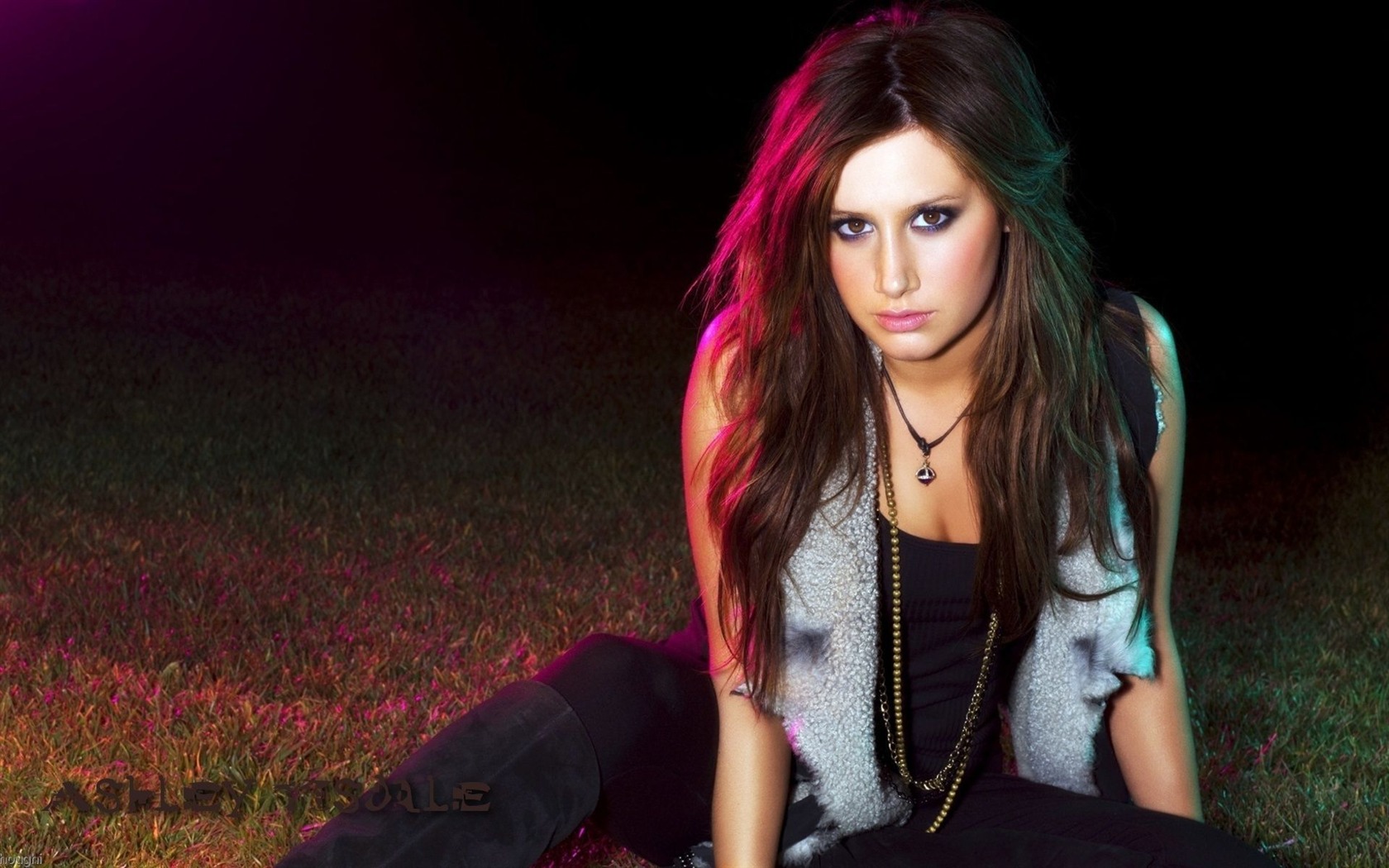 Ashley Tisdale #091 - 1680x1050 Wallpapers Pictures Photos Images