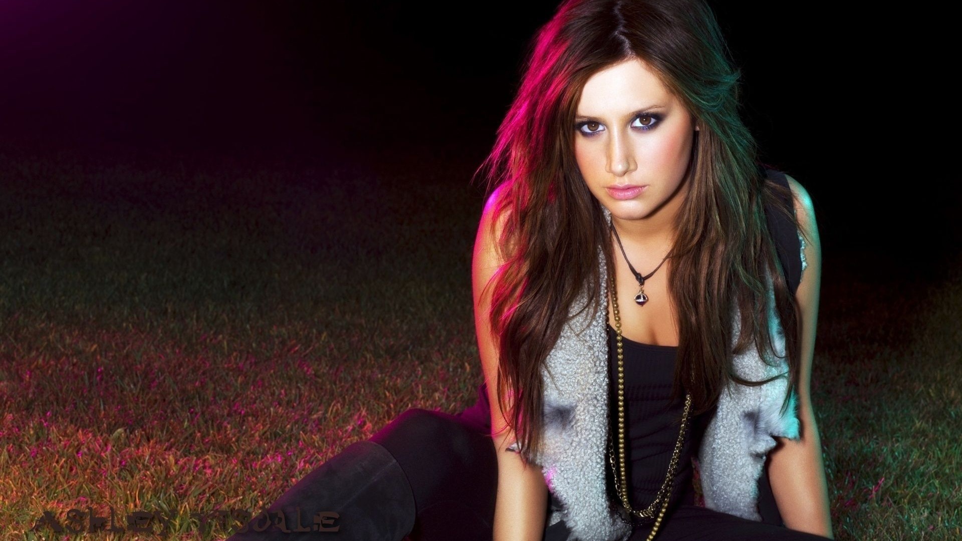 Ashley Tisdale #091 - 1920x1080 Wallpapers Pictures Photos Images