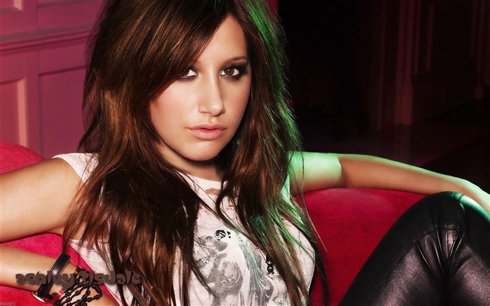 Ashley Tisdale #071 Wallpapers Pictures Photos Images Backgrounds