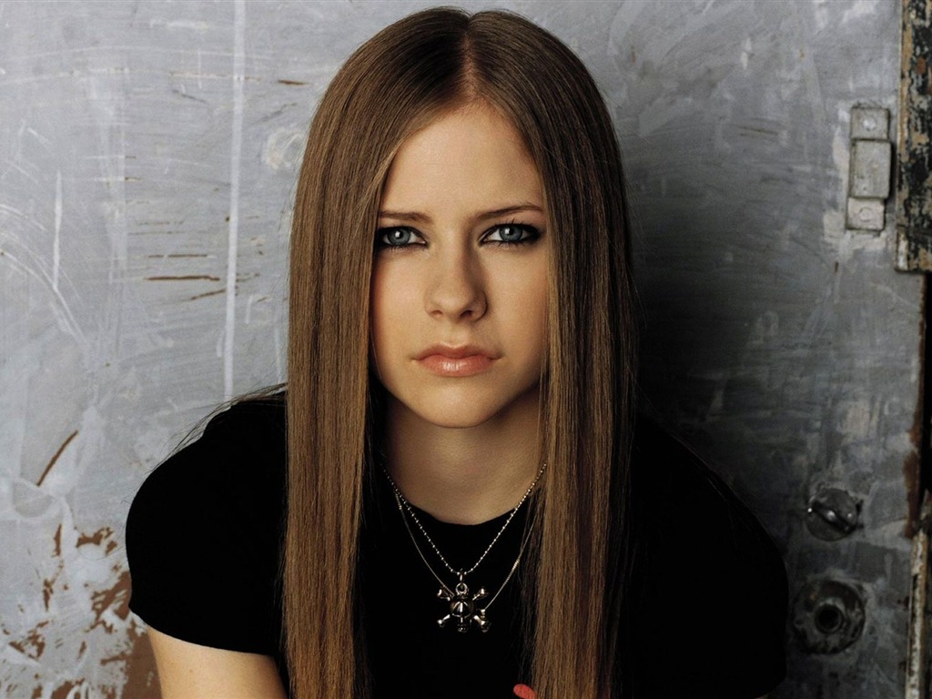 Avril Lavigne #051 - 1024x768 Wallpapers Pictures Photos Images