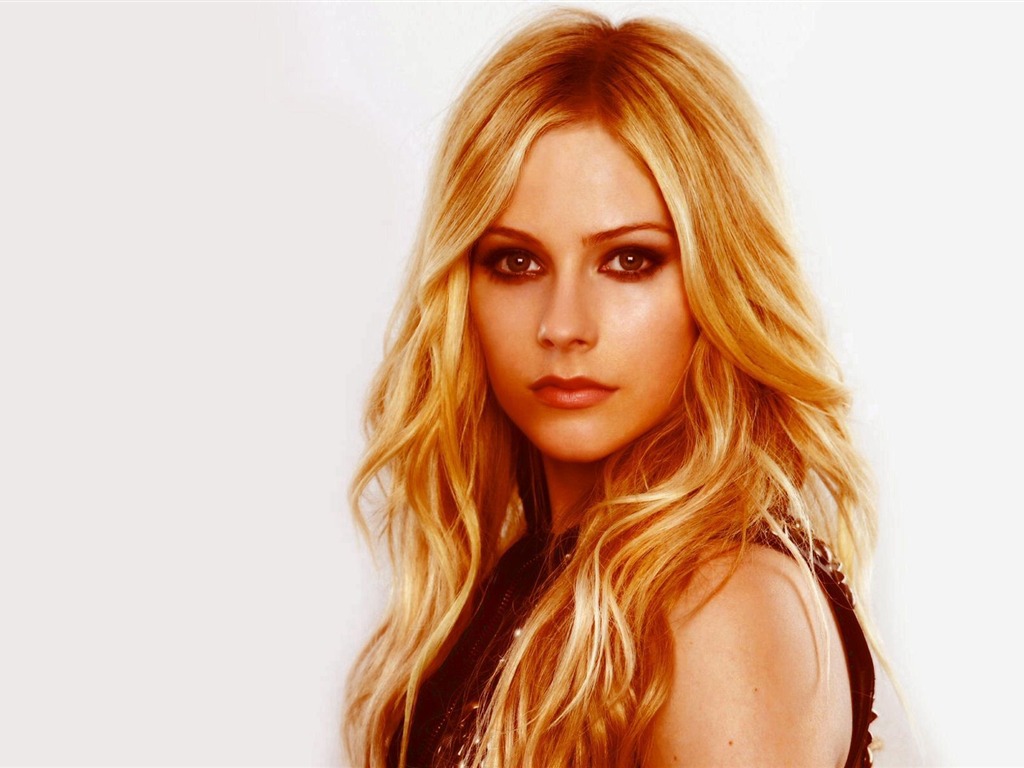 Avril Lavigne #057 - 1024x768 Wallpapers Pictures Photos Images