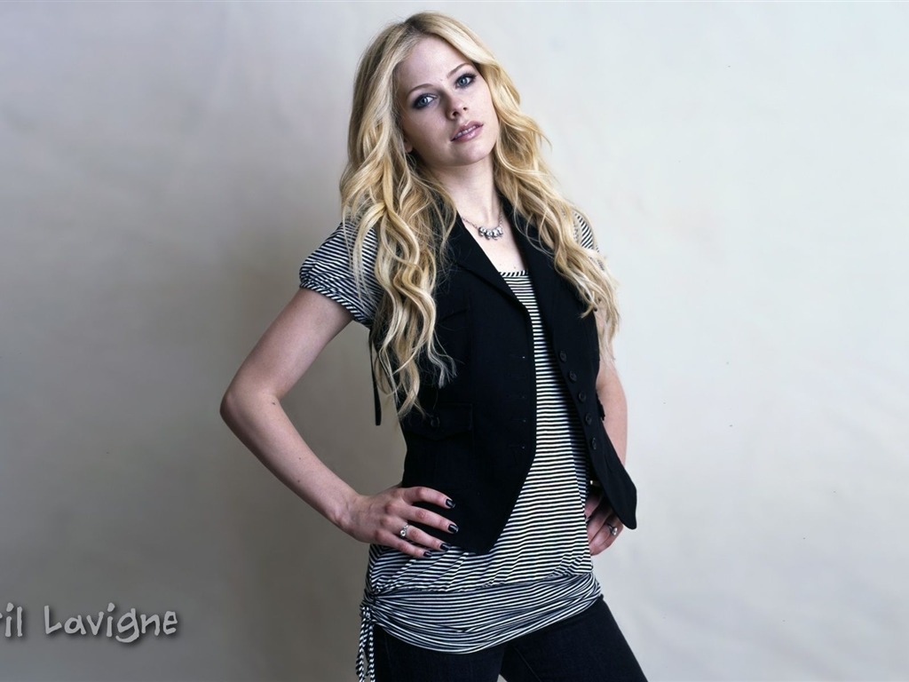 Avril Lavigne #076 - 1024x768 Wallpapers Pictures Photos Images