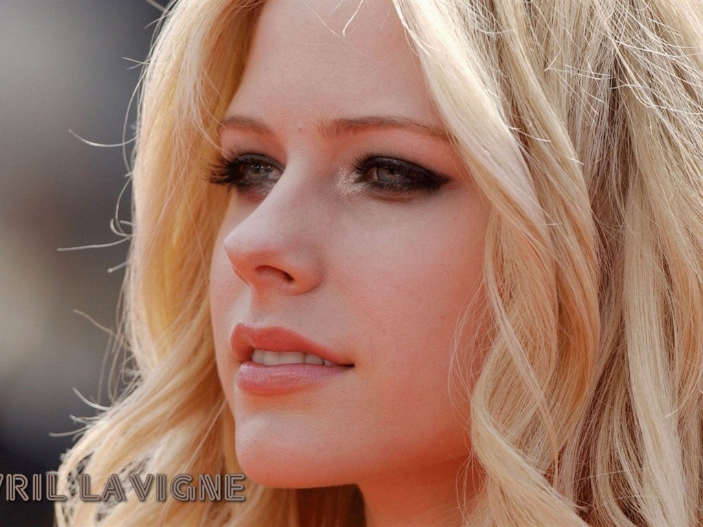 Avril Lavigne #094 - 1024x768 Wallpapers Pictures Photos Images