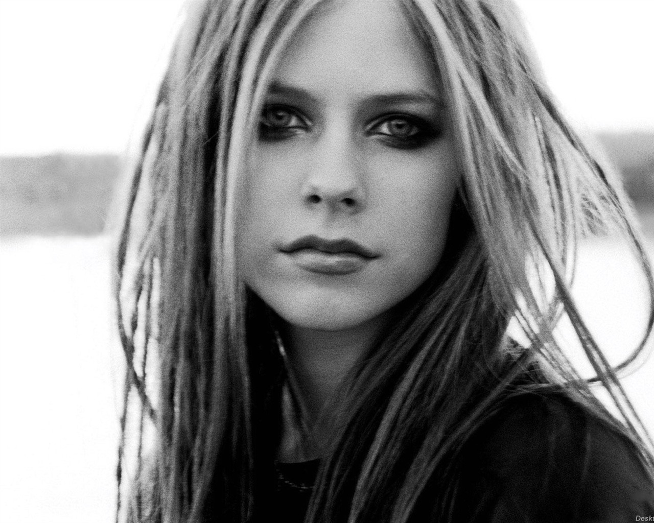 Avril Lavigne #011 - 1280x1024 Wallpapers Pictures Photos Images
