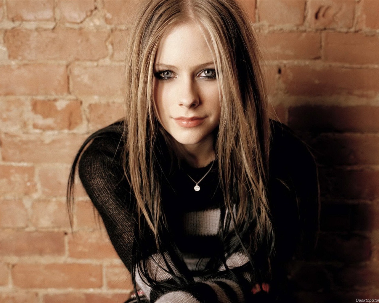 Avril Lavigne #016 - 1280x1024 Wallpapers Pictures Photos Images