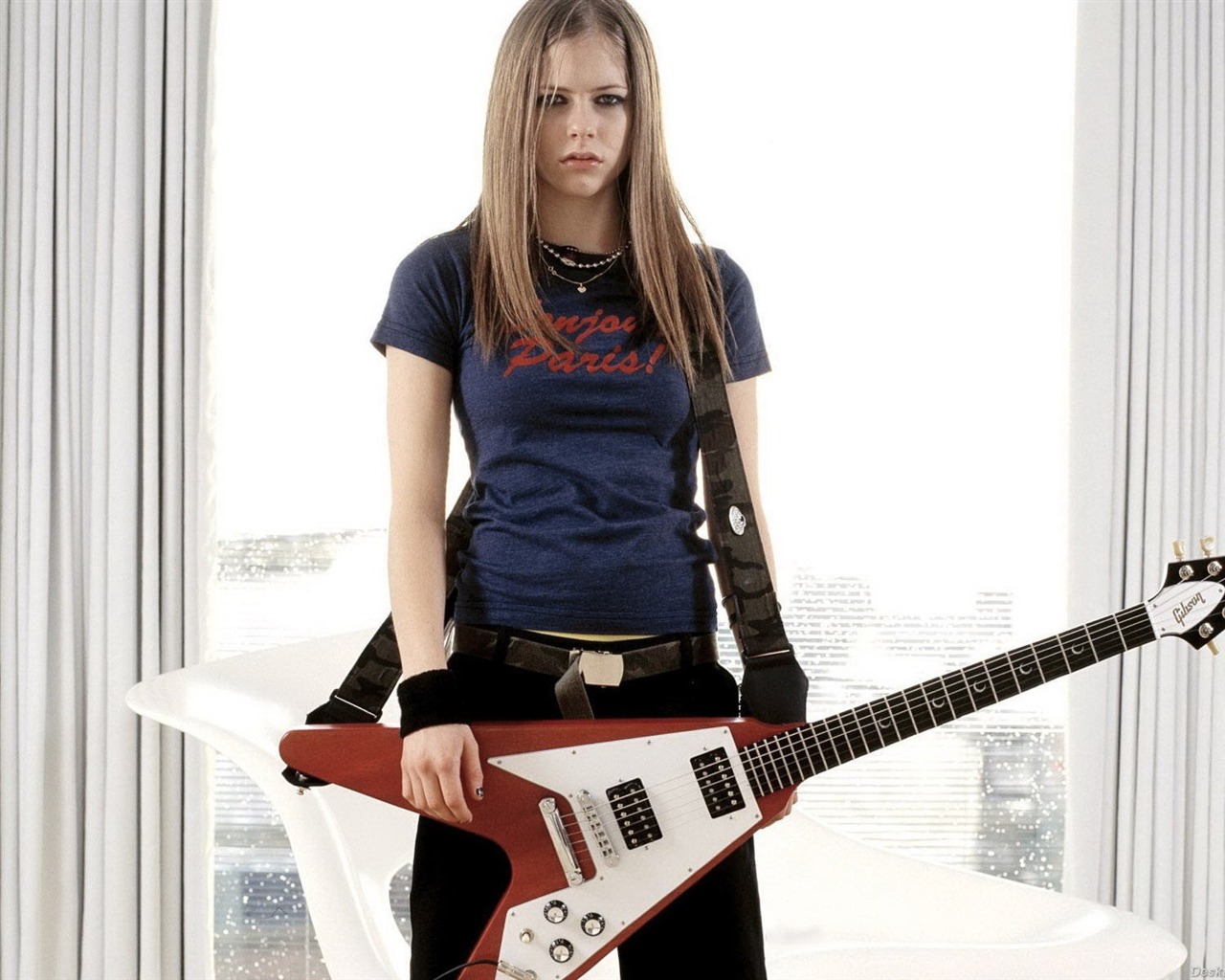 Avril Lavigne #018 - 1280x1024 Wallpapers Pictures Photos Images