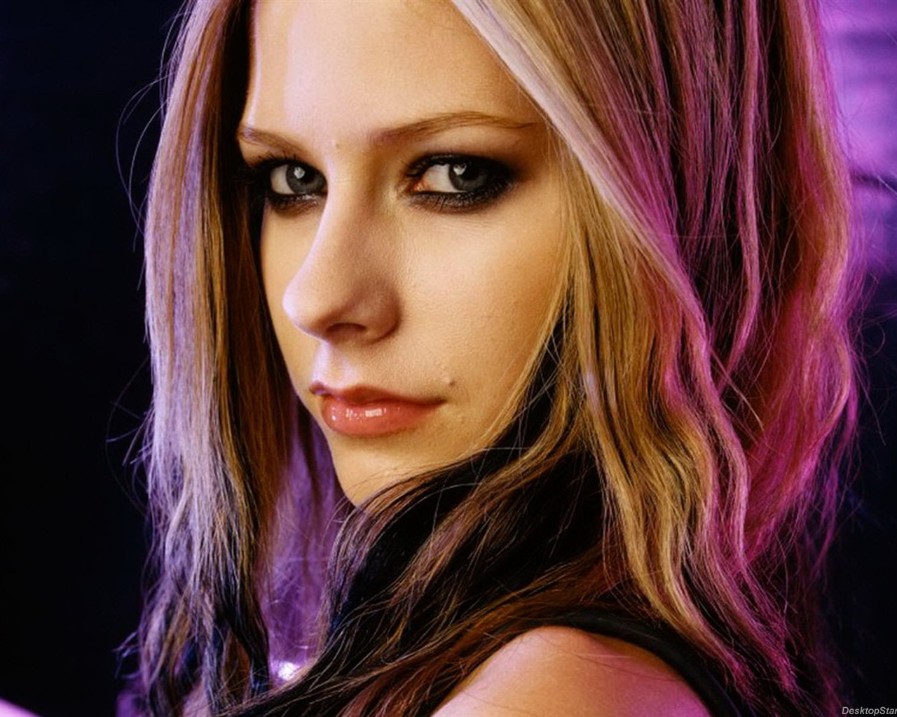 Avril Lavigne #025 - 1280x1024 Wallpapers Pictures Photos Images