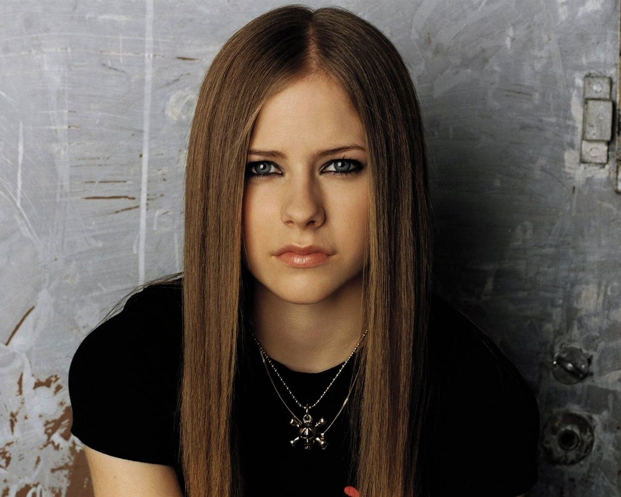 Avril Lavigne #051 - 1280x1024 Wallpapers Pictures Photos Images