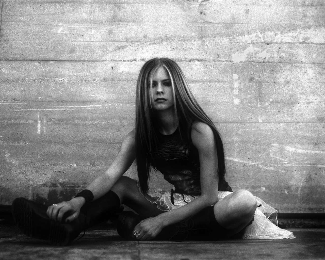 Avril Lavigne #055 - 1280x1024 Wallpapers Pictures Photos Images