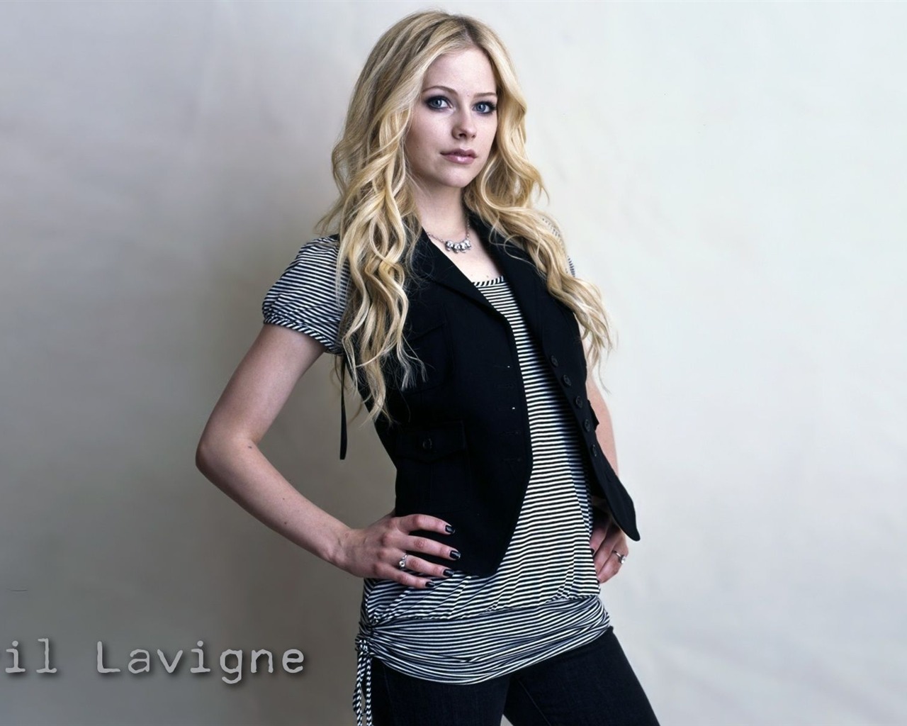 Avril Lavigne #072 - 1280x1024 Wallpapers Pictures Photos Images