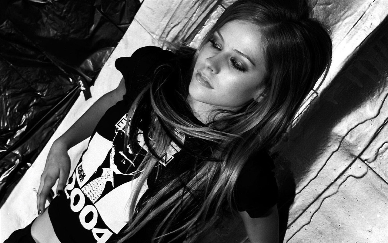 Avril Lavigne #012 - 1280x800 Wallpapers Pictures Photos Images