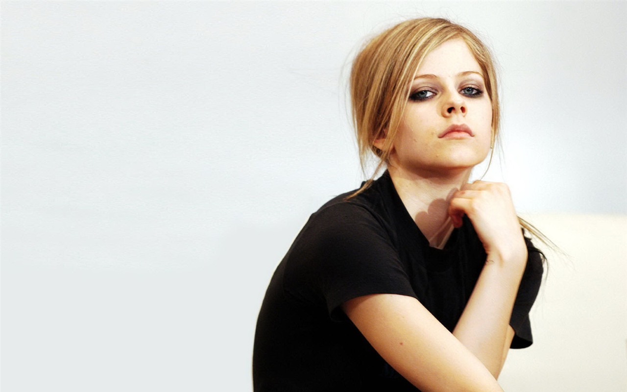 Avril Lavigne #022 - 1280x800 Wallpapers Pictures Photos Images