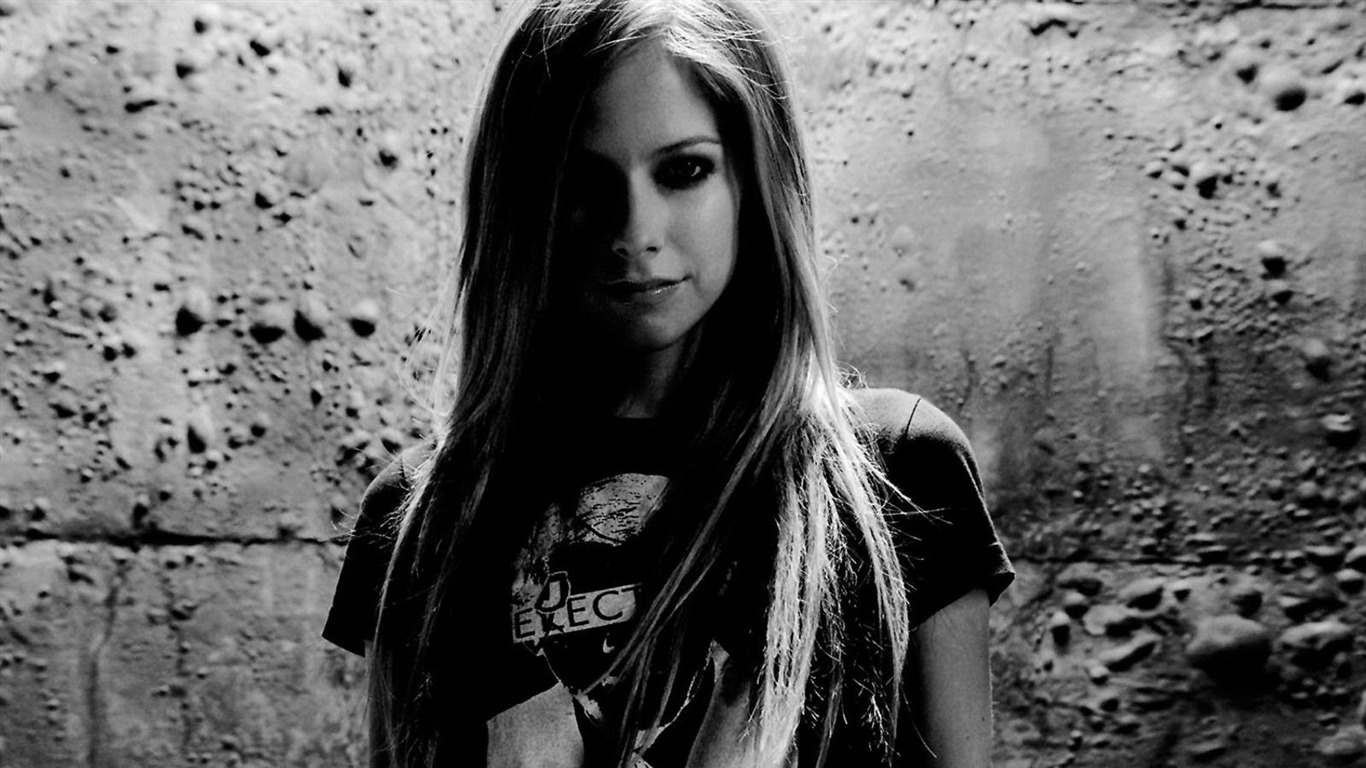 Avril Lavigne #010 - 1366x768 Wallpapers Pictures Photos Images