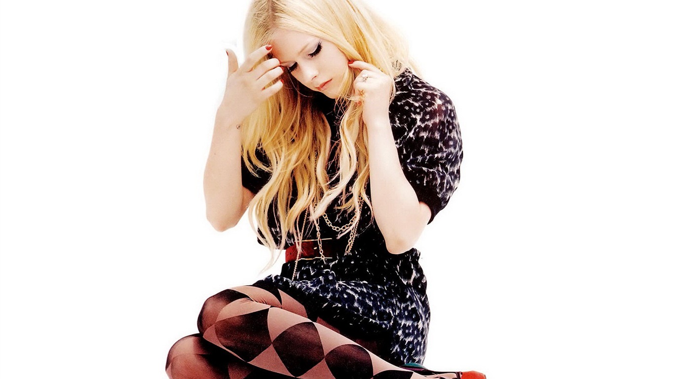 Avril Lavigne #041 - 1366x768 Wallpapers Pictures Photos Images
